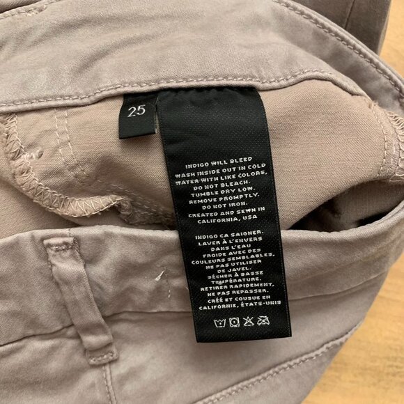 J Brand Anja Cuffed Cropped Jeans in Melody Grey Size 25 - Picture 9 of 12